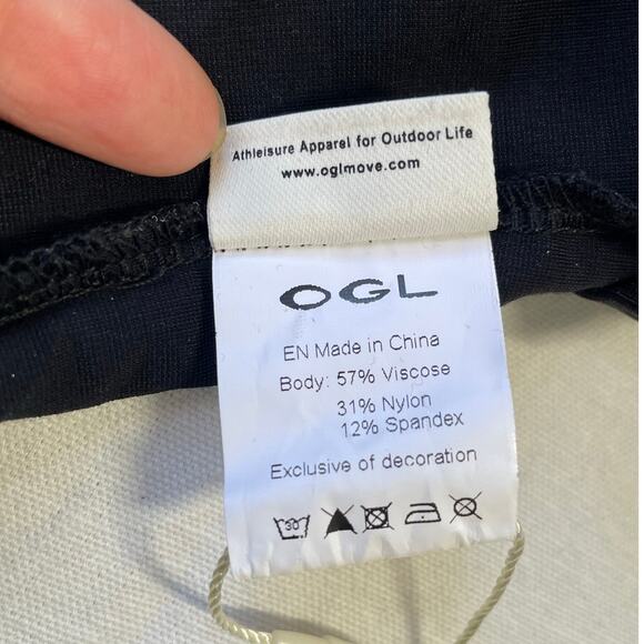 OGL Black Viscose Square Neck Crop Top Size XS Built in Bra NWT - Picture 6 of 7